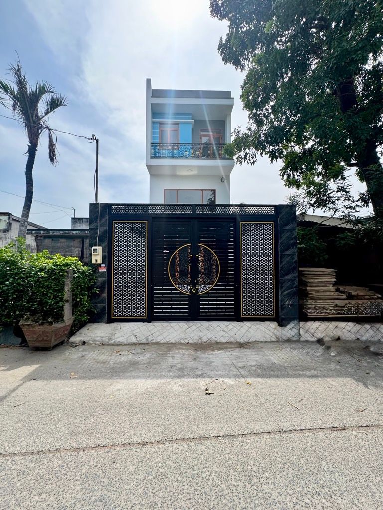 SIÊU PHẨM MẶT TIỀN TAM ĐÔNG - 125 M2- 3 TẦNG- SÂN ĐẬU OTO 7.- HÓC MÔN. Chỉ 6.3 TỶ