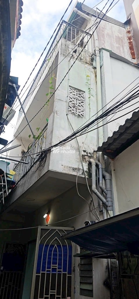 HẺM XE HƠI SÁT NHÀ, LẠC LONG QUÂN, TÂN BÌNH, 20M2 Ở NGAY. GIẢM 350TR CHỈ CÒN 3.39T TL 