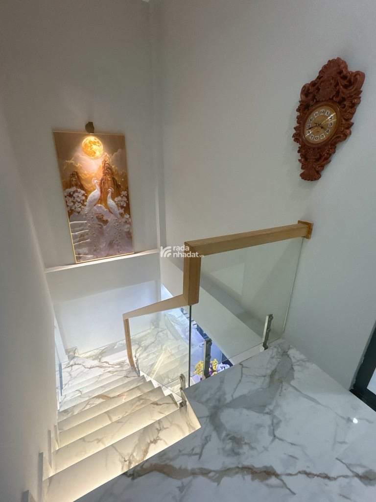 BÁN NHÀ 2 TẦNG 2PN, SÁT VÁCH CHỢ HẠNH THÔNG TÂY, QUANG TRUNG P11 GV, NHỈNH 4 TỶ