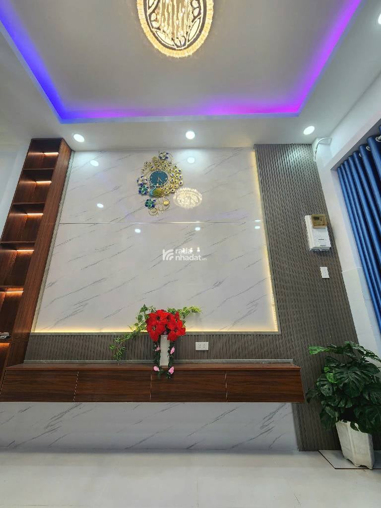 NHÀ ĐẸP 4 TẦNG 5 PHÒNG NGỦ - GẦN CẦU CHÀ VÀ - GIÁP QUẬN 5. CHỈ 4,85 TỶ