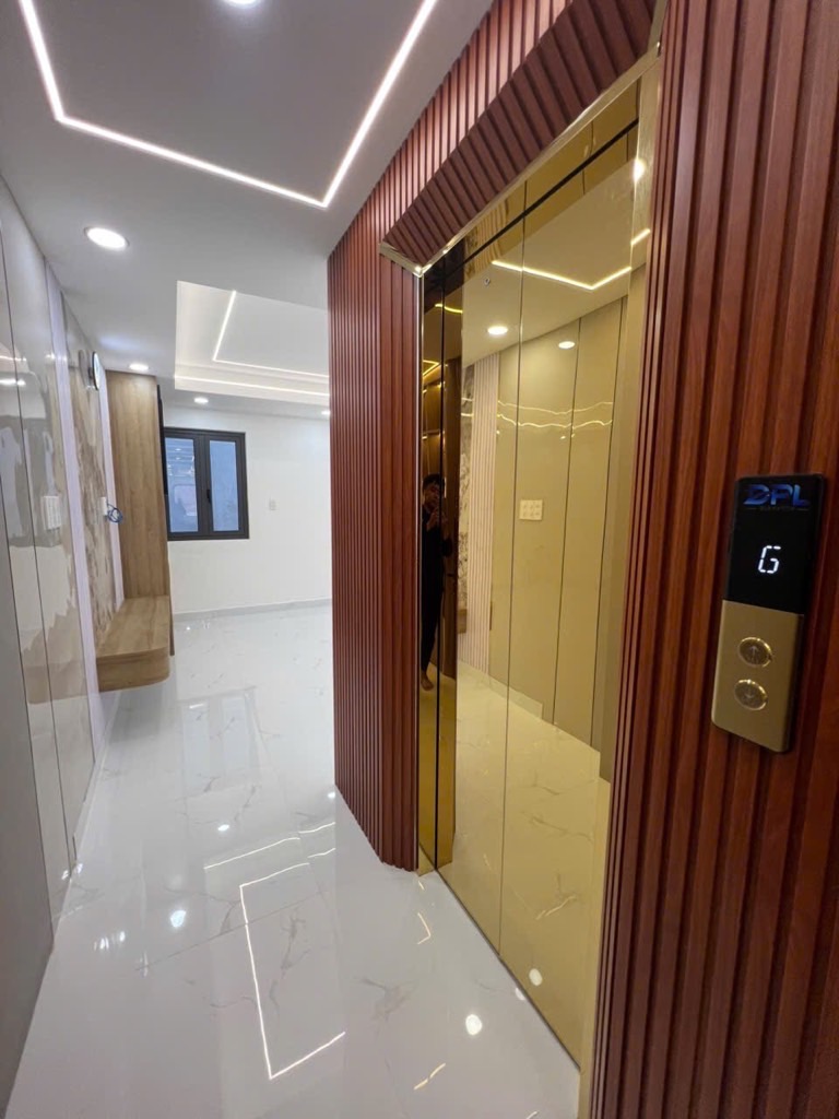 Siêu phẩm FULL nội thất 5 tầng Gò Xoài- sát Tân Phú- thang máy xịn xò