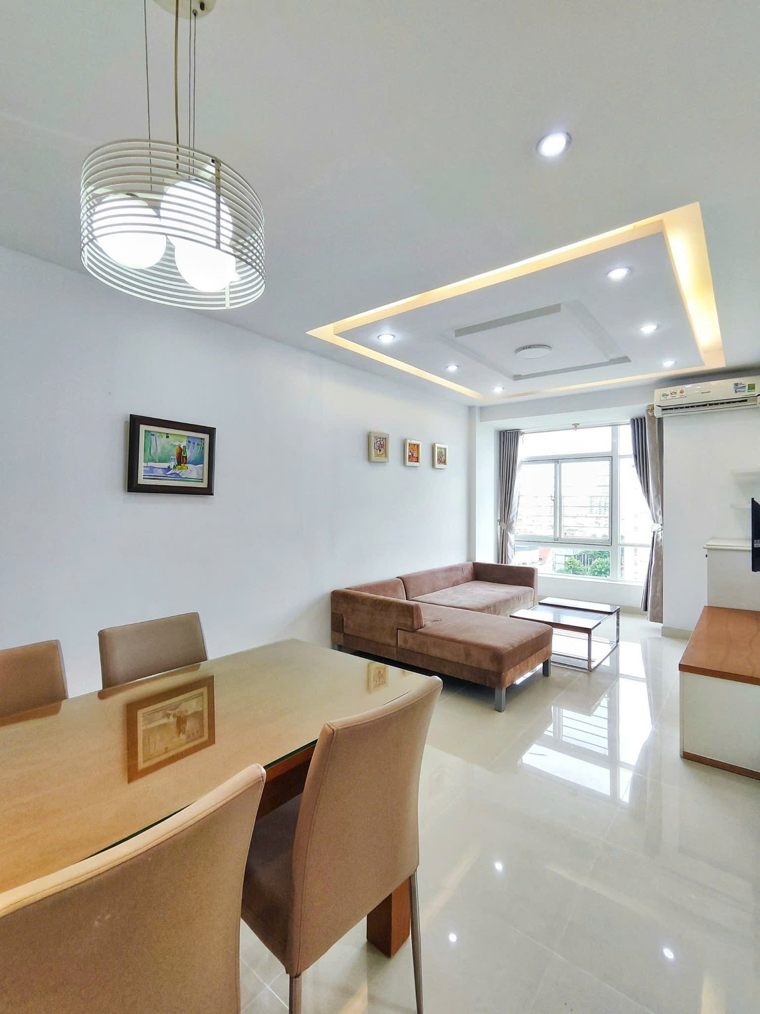 Cho thuê căn hộ Sky garden 3, PMH, Q7, Dt 68m2, TK 2PN full nội thất mới đẹp, giá chỉ 15 triệu 