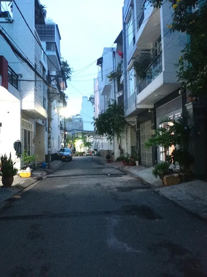 Bán gấp nhà đường Nguyễn Sỹ Sách, P 15, Tân Bình . khu hiếm nhà bán chỉ 9,5 tỷ TL