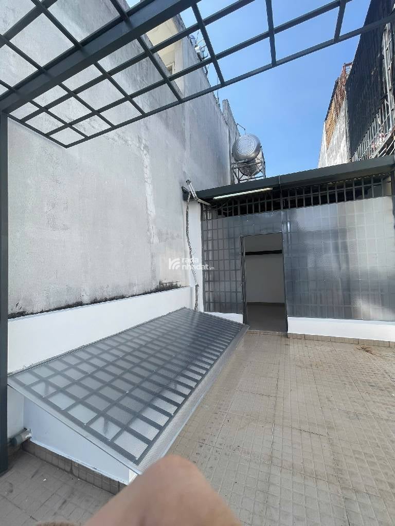 BÁN NHÀ HẺM XE HƠI AEON TÂN PHÚ 5.X TỶ 3 TẦNG MỚI ĐẸP VIEW CÔNG VIÊN 