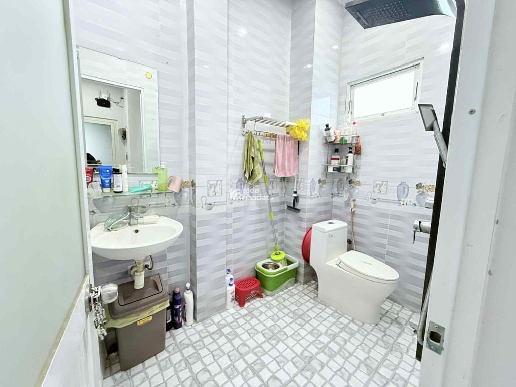 HẺM XE HƠI CHU VĂN AN, BÌNH THẠNH, 4 TẦNG NỞ HẬU CỰC ĐẸP. GIẢM 350TR CHỈ CÒN 7.5T TL 