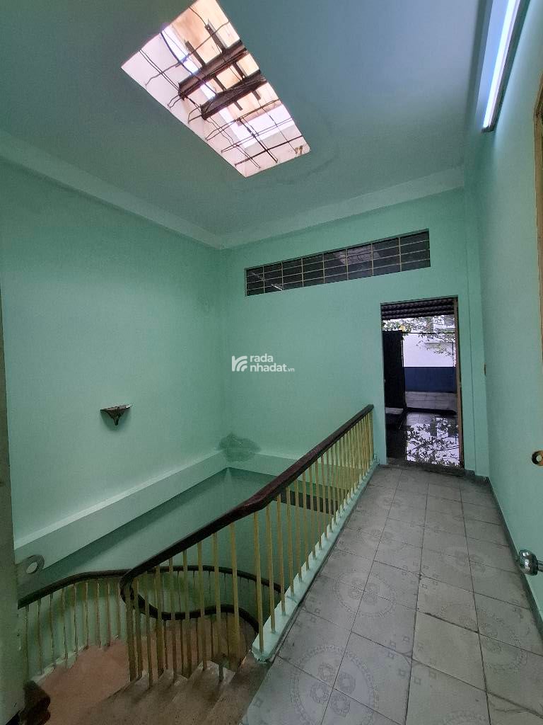 MTKD đường số 2 Quận 6, 80m2 4x20 4 tầng BTCT, 7PN không lộ giới, ở ngay, nhỉnh 11 tỷ TL