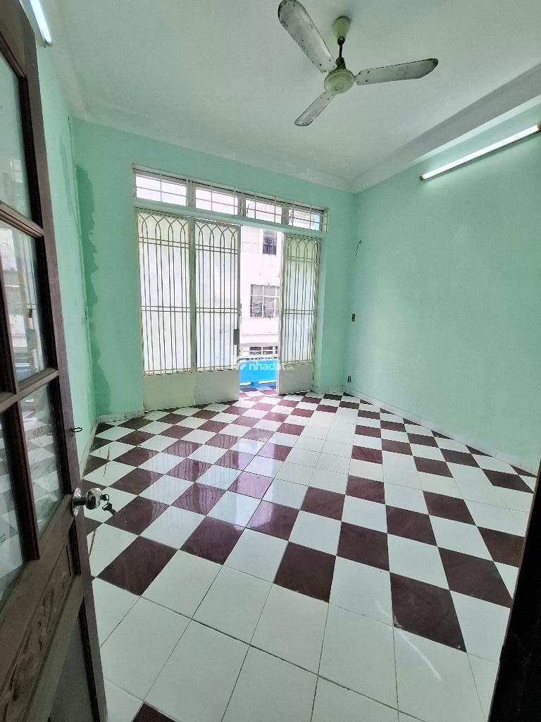 MTKD đường số 2 Quận 6, 80m2 4x20 4 tầng BTCT, 7PN không lộ giới, ở ngay, nhỉnh 11 tỷ TL