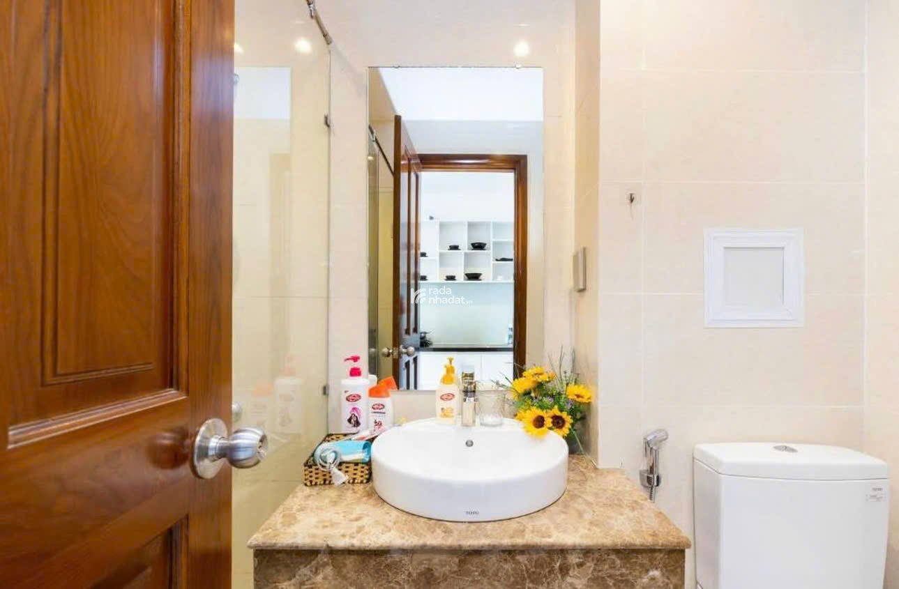 CHÍNH CHỦ BÁN CĂN HỘ SKY CENTER, TÂN BÌNH/ 3 TỶ 650TR/ 58M2/ SHR/ ĐANG CÓ DÒNG TIỀN 13TR