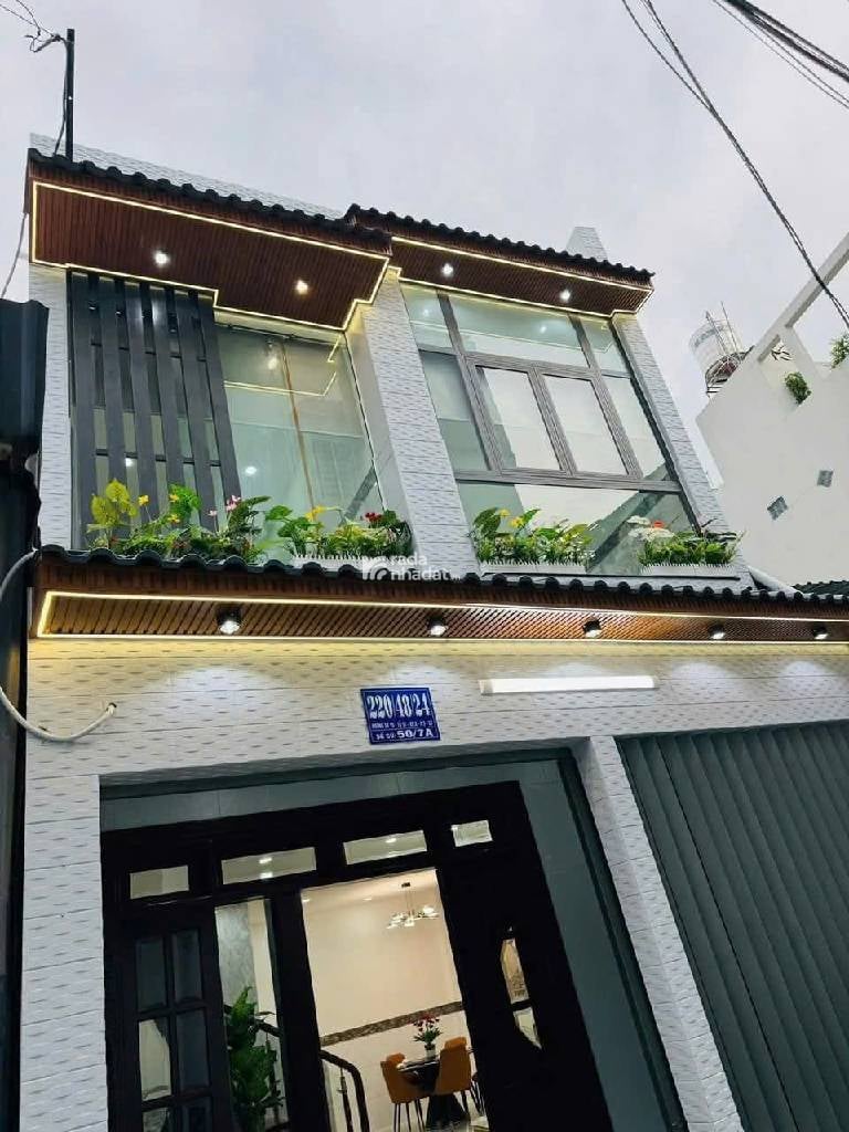Nhà ôtô đổ cửa - 2 tầng mới - 58m2 nở hậu - full nội thất, Làng Hoa Gò Vấp, 5 tỷ xíu