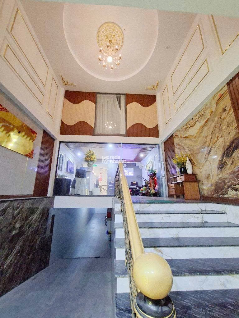 Bán Khách Sạn 7 Tầng,Đường Khiếu Năng Tĩnh,Khu Tên Lửa (5,5 x 25 - 130m2) 20,5 Tỷ TL