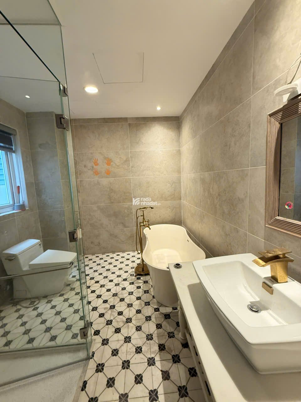 Bán căn hộ chung cư Saigon Pearl, 85 tỷ, 600m2, 3PN, 6WC, nội thất đầy đủ
