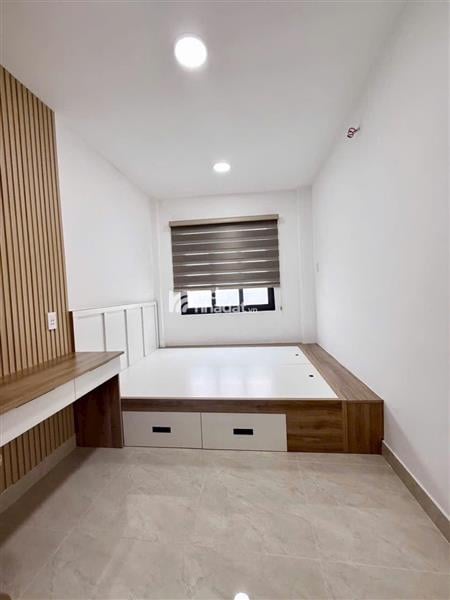 NHÀ MỚI QUẬN 10, 6 x 7m, 2 TẦNG, NỘI THẤT CAO CẤP, 3 PN, KHÔNG QUY HOẠCH, GẦN TOÀ NHÀ VIETTEL