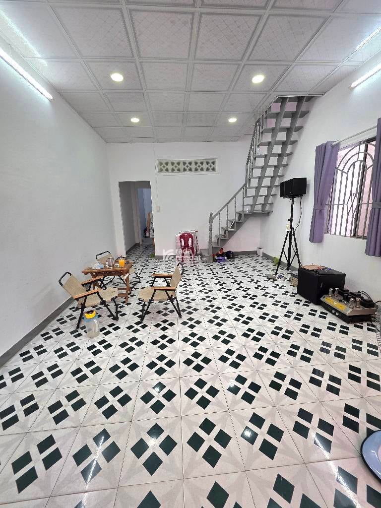 TÂN PHÚ - LŨY BÁN BÍCH - HẺM OTO ĐỖ CỬA - 82M2