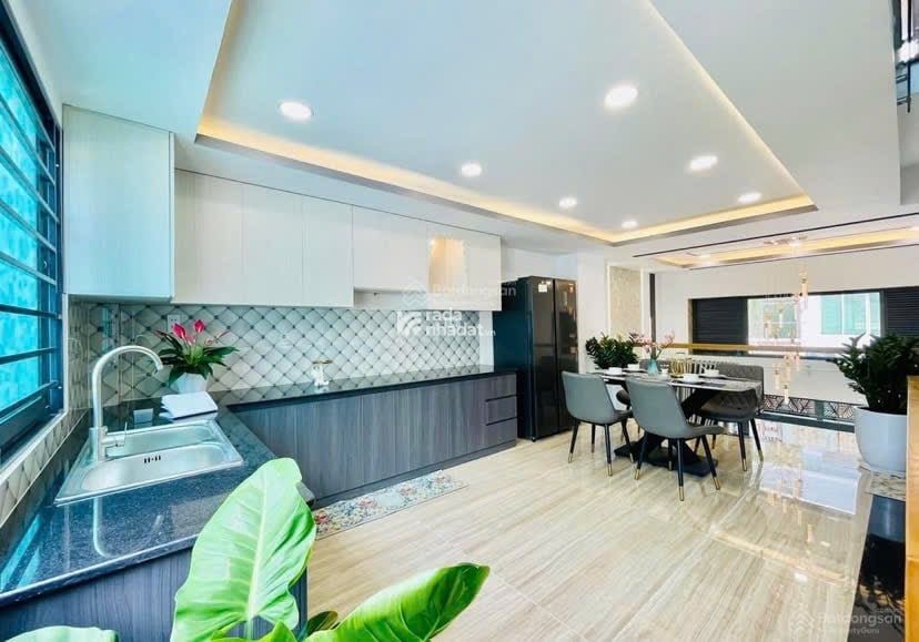 CHÚ Vinh bán Nhà đẹp Rẻ 48,8m2 3 tỷ 550tr đường Đoàn Thị Điểm P1 Phú Nhuận HCM