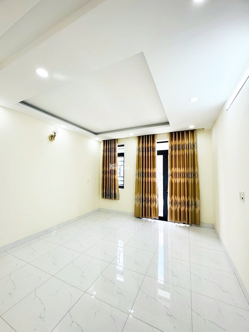 BÁN NHÀ LÊ CÔNG PHÉP 60M2 4 TẦNG HẺM XE HƠI 8M THÔNG CHỈ 6.2 TỶ KHU DÂN TRÍ CAO GẦN AEON TÊN LỬA