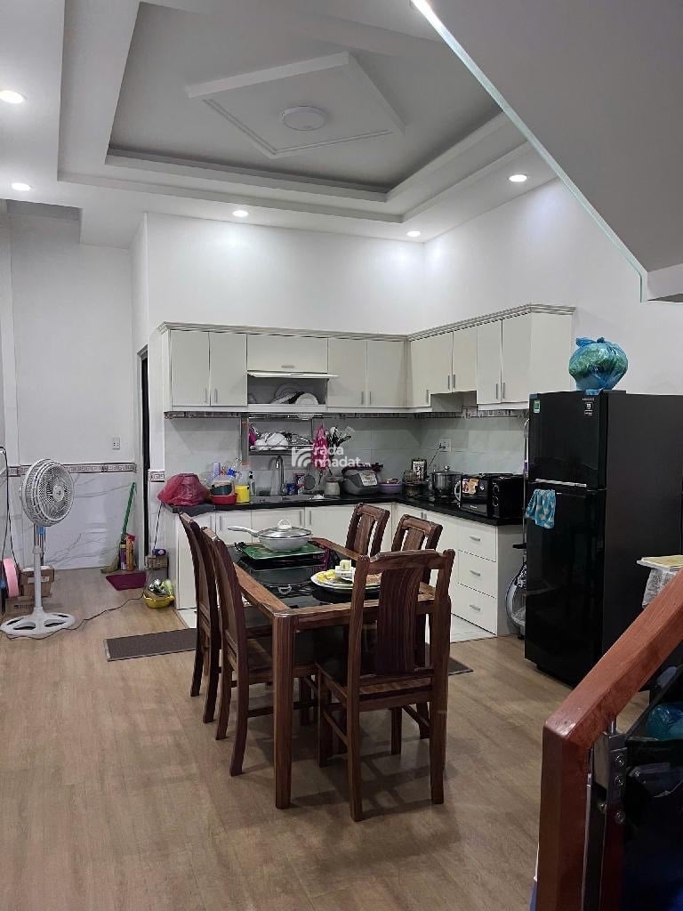 Bán nhà khu phân lô đòng bộ bình hưng hó B