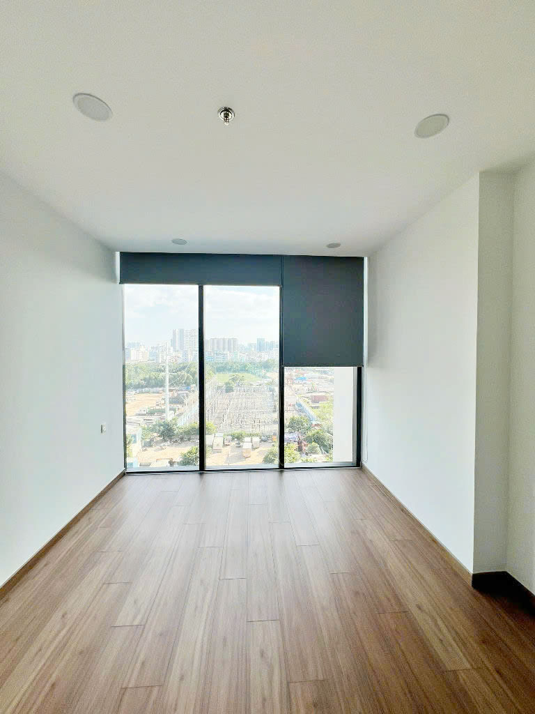 BÁN CĂN HỘ ECO GREEN QUẬN 7,TẦNG TRUNG, CÓ HĐ THUÊ 13.5TR/ THÁNG