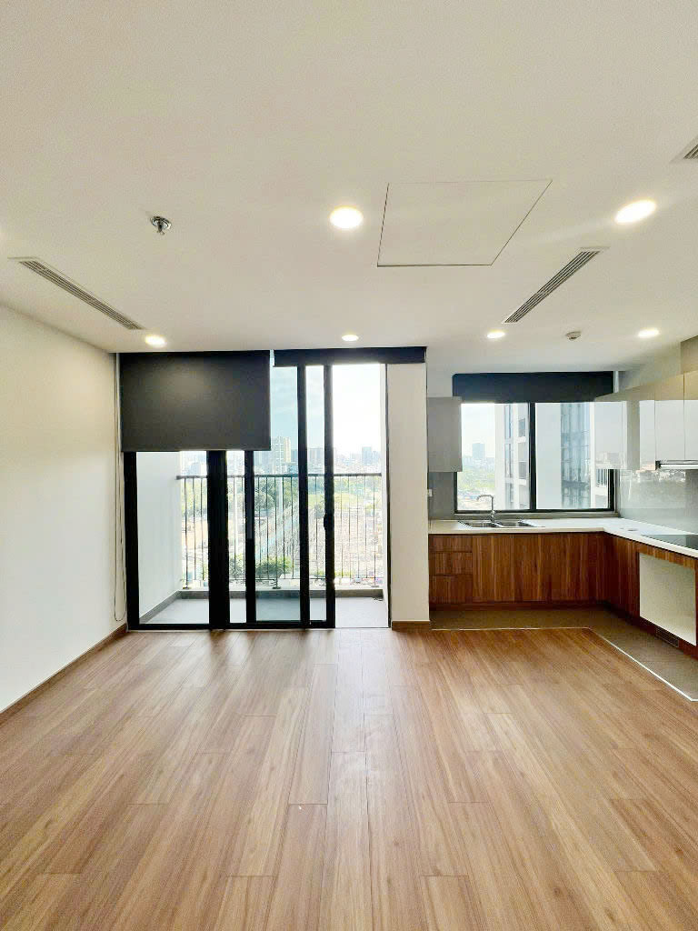 BÁN CĂN HỘ ECO GREEN QUẬN 7,TẦNG TRUNG, CÓ HĐ THUÊ 13.5TR/ THÁNG