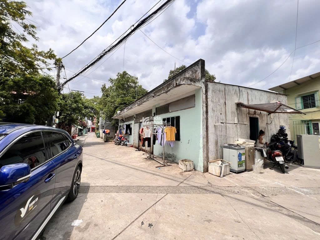 NHÀ CẤP 4 TÂN KỲ TÂN QUÝ 4.2x28M HẺM XE TẢI 9,5 TỶ