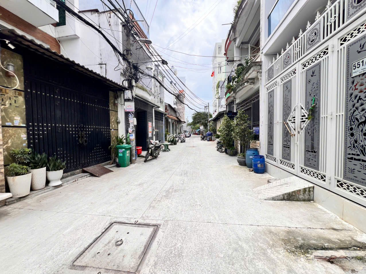 BÁN NHÀ TRỌ 3 TẦNG , 8X13M . ĐƯỜNG 7M HƯƠNG LỘ 2 