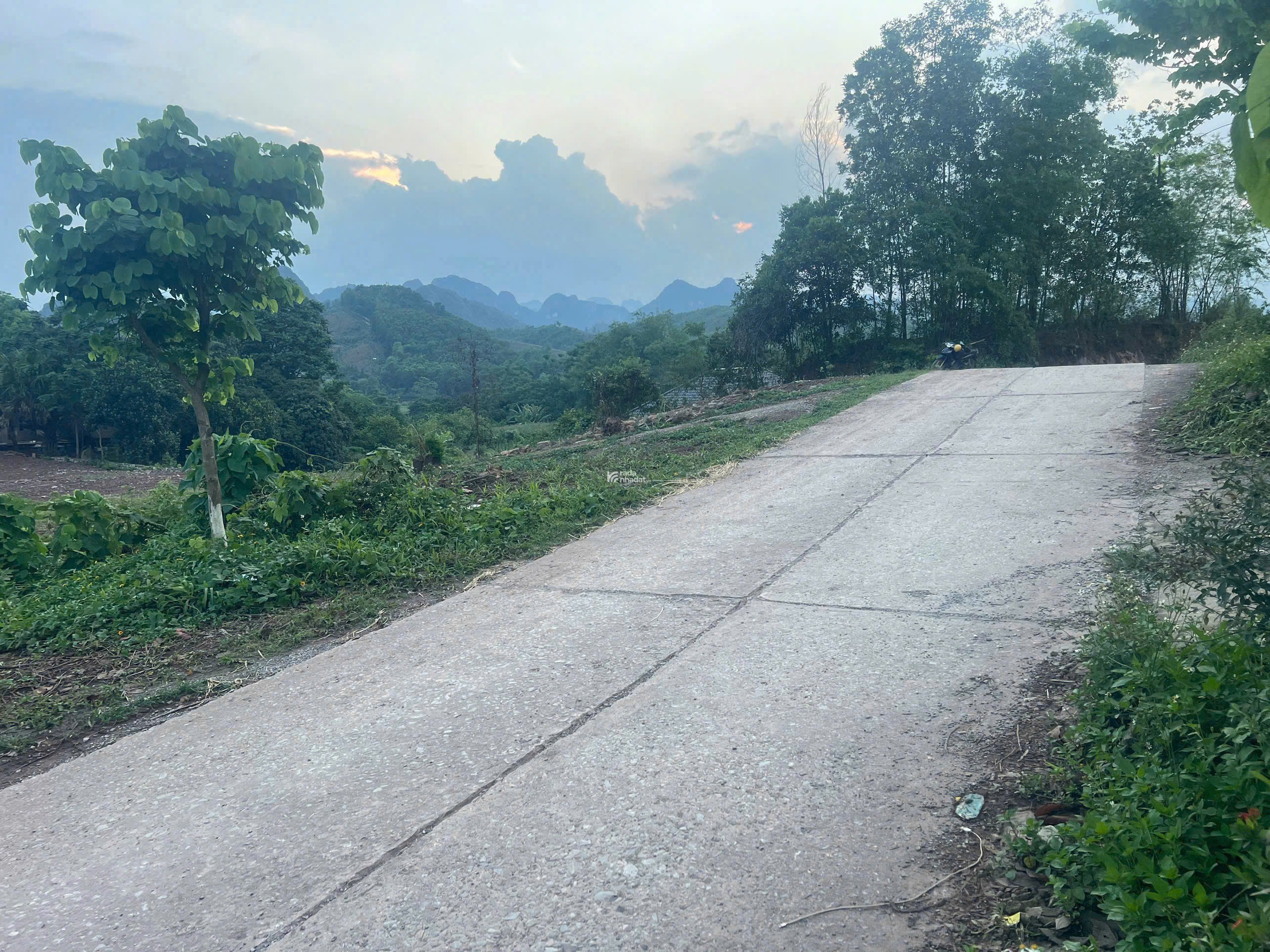 Đầu Tư Sinh Lời Cao - Đất Tại Thị Trấn Ba Hàng Đồi - Lạc Thủy - Hòa Bình