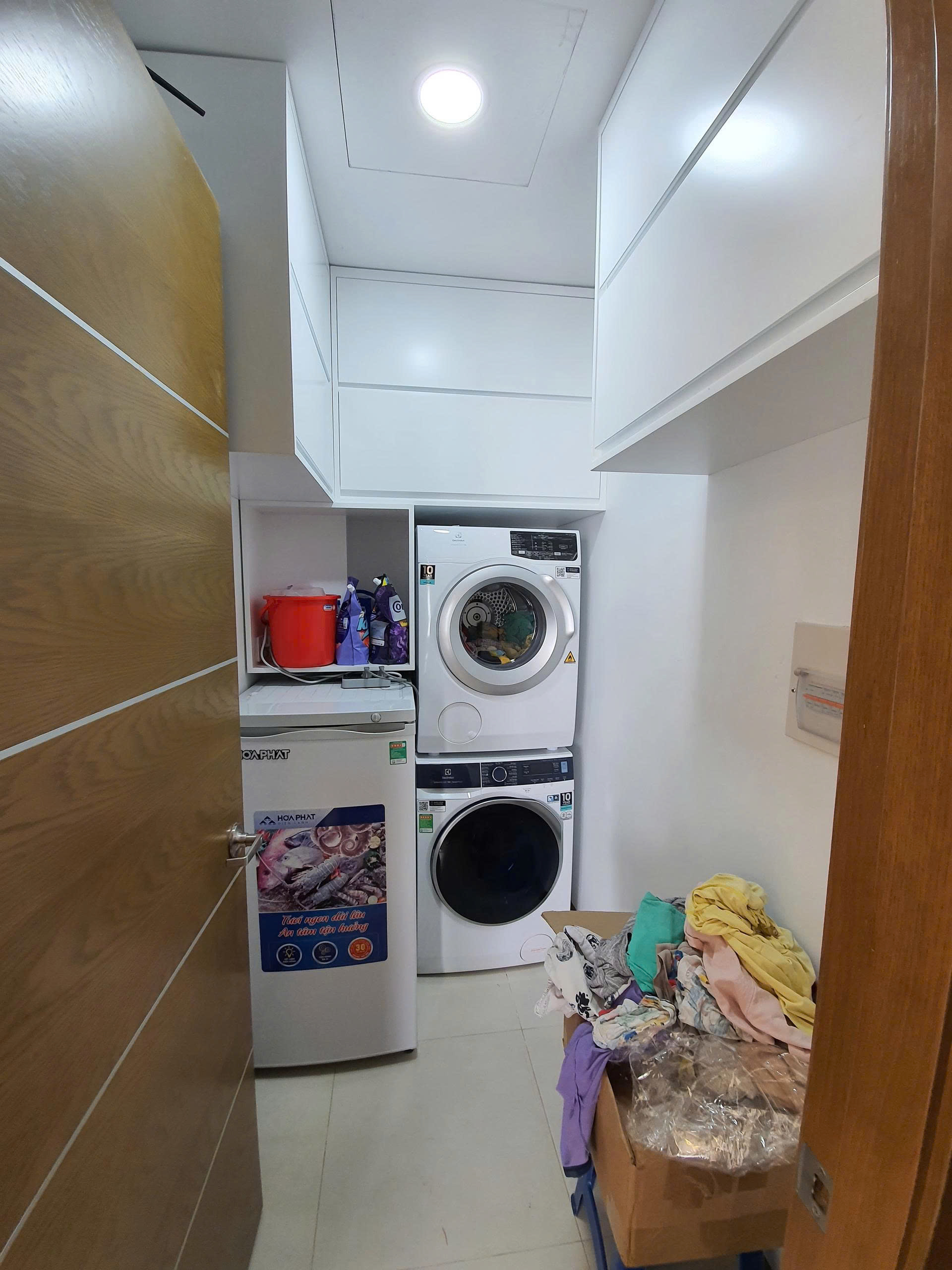 Cần bán gấp căn hộ I-Home: 50m2 2PN 1 WC, giá 1,85 tỷ hỗ trợ vay 70%.