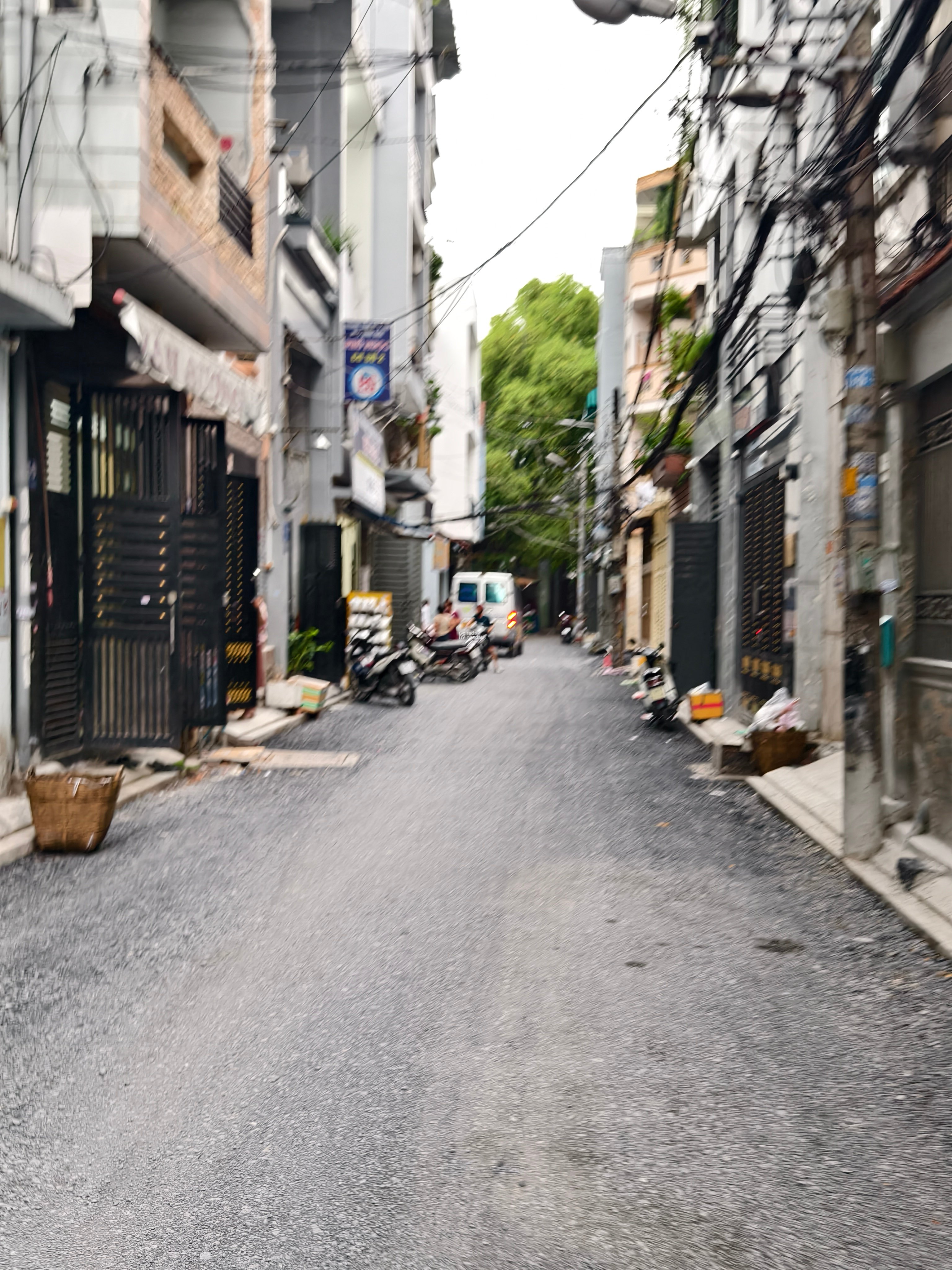 Bán nhà mặt tiền Phú Nhuận - lô góc HXH - Nguyễn Thị Huỳnh - 3 tầng & gần 70m2 đất sử dụng 