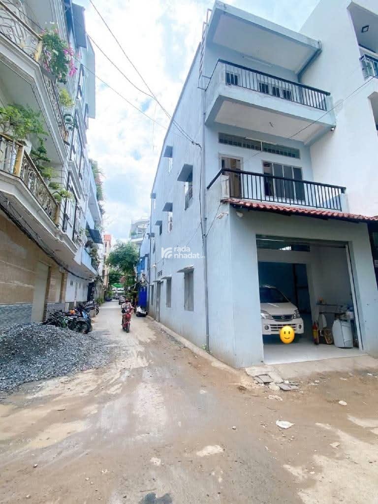 Bán nhà mặt tiền Phú Nhuận - lô góc HXH - Nguyễn Thị Huỳnh - 3 tầng & gần 70m2 đất sử dụng 