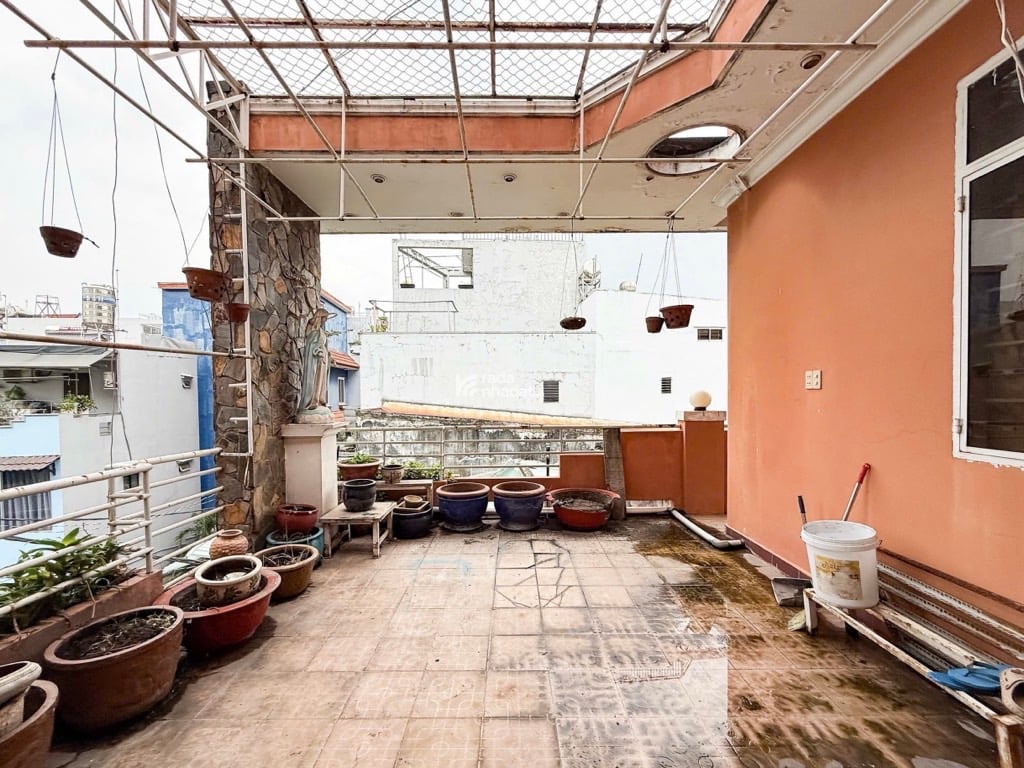 Bán nhà mặt tiền Phú Nhuận - lô góc HXH - Nguyễn Thị Huỳnh - 3 tầng & gần 70m2 đất sử dụng 