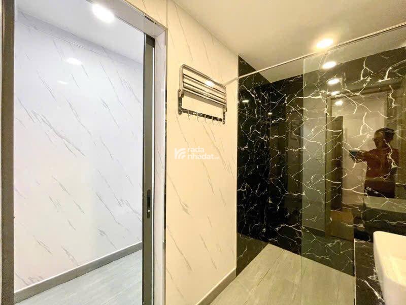 BÁN CĂN HỘ CHUNG CƯ SKY CENTER - 3 TỶ 130TR - VỊ TRÍ ĐẮC ĐỊA, GIÁ TỐT 
