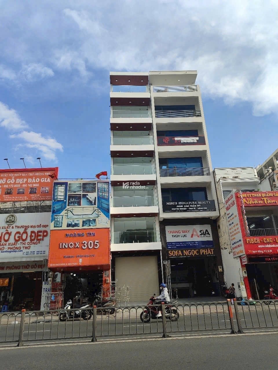 Toà nhà Mặt Tiền Bạch Đằng P15 Bình Thạnh - Vị trí kinh doanh hoàn hảo