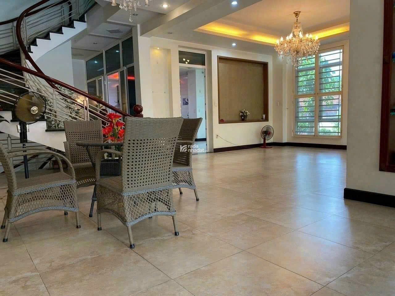 Bán biệt thự vườn 25m x45m .mặt tiền đường lê thị riêng, phường thới an.q12