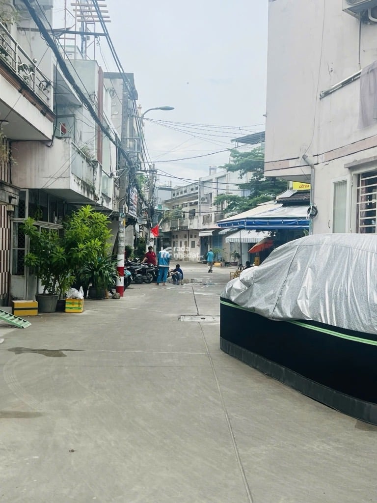 Hồng Bàng Q11 hiếm nhà bán, hẻm 6m thông, 2 tầng 37m2 nở, SHR, giáp q6