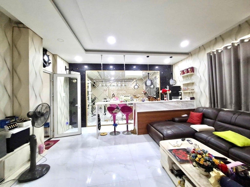 BÁN NHÀ MẶT TIỀN KHU BÔNG SAO QUẬN 8 128M2 23.5 TỶ 4 TẦNG CÔNG VIÊN TRƯỚC NHÀ 