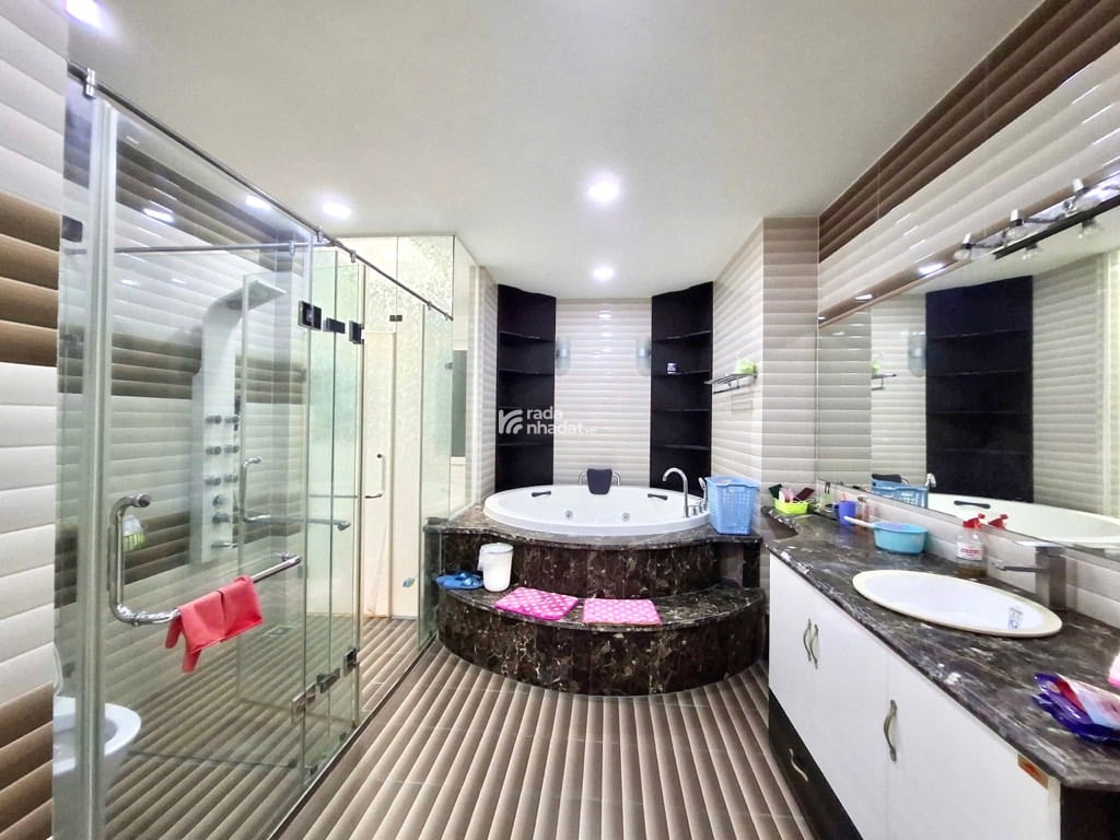 BÁN NHÀ MẶT TIỀN KHU BÔNG SAO QUẬN 8 128M2 23.5 TỶ 4 TẦNG CÔNG VIÊN TRƯỚC NHÀ 