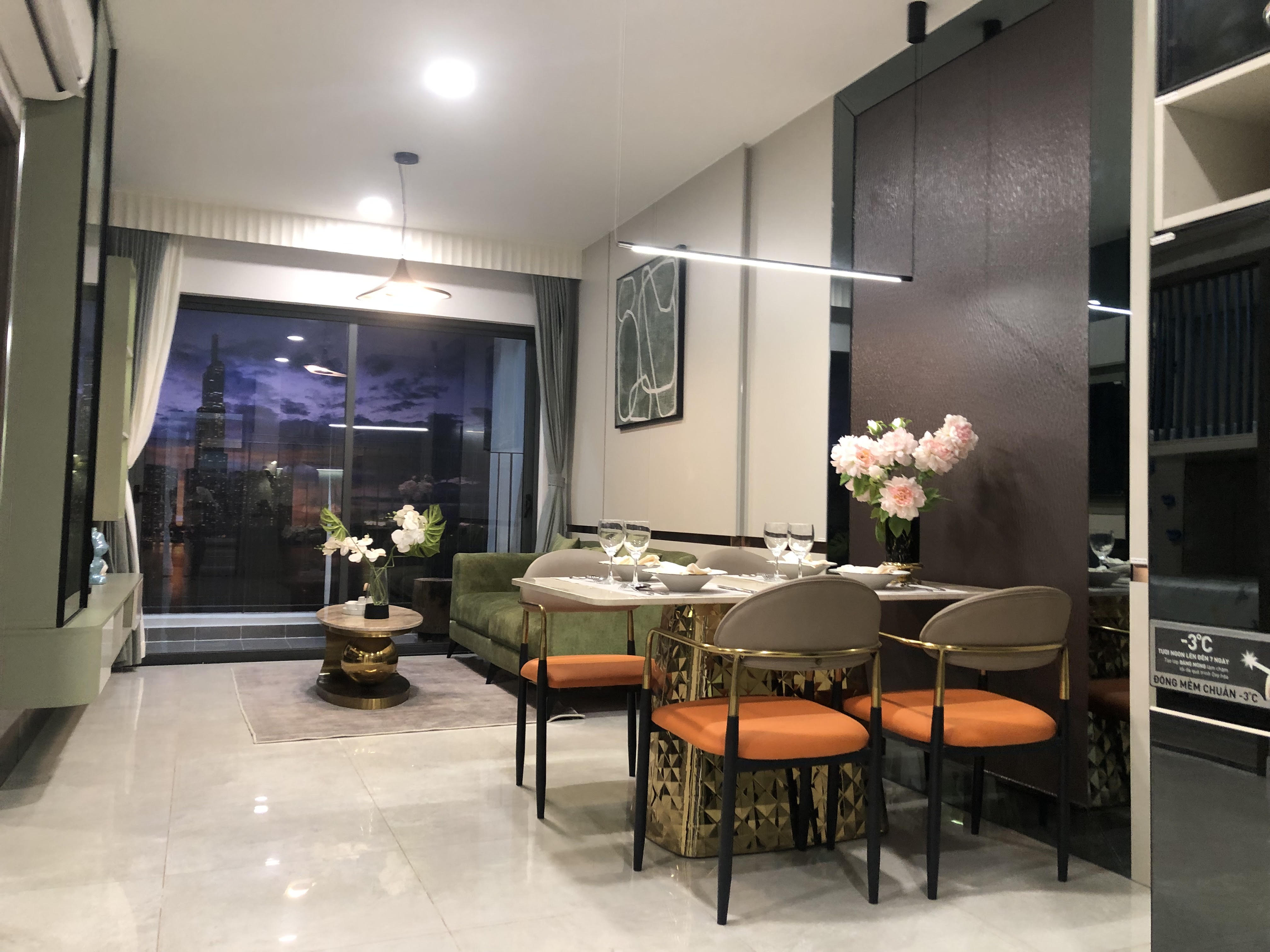 Bán Căn Hộ 3 Phòng Ngủ Mặt Tiền Quốc Lộ 13. DT: 75m2 