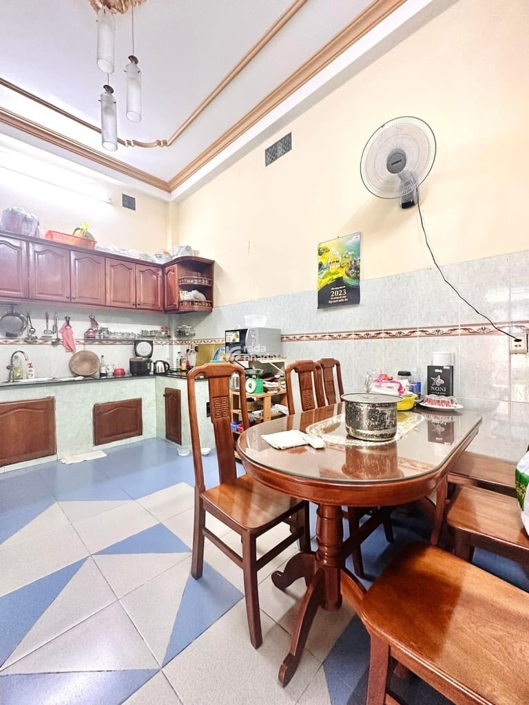 Hẻm xe hơi Cách Mạng Tháng 8 - dt sổ 60m2 (5x12 vuông vức) - 3 tầng BTCT - 9.2 tỷ