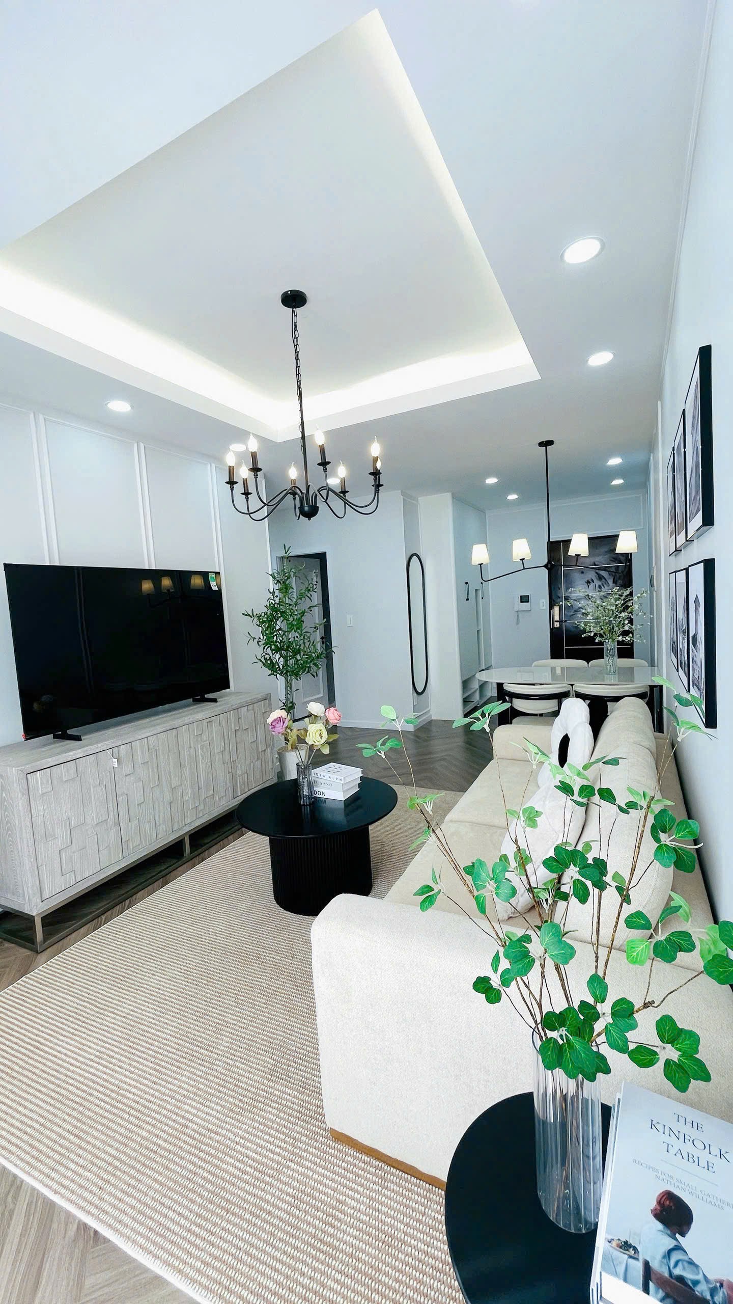 Bán nhanh căn hộ Sky garden 3, PMH, Q7, căn góc, 3PN nhà mới đẹp, giá chỉ 6,8 tỷ