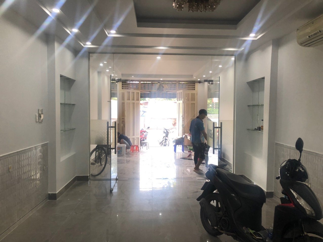 Cần bán Nhà mặt tiền đường Trần Xuân Soạn, Phường Tân Hưng, Dt 4x17m 3 lầu 