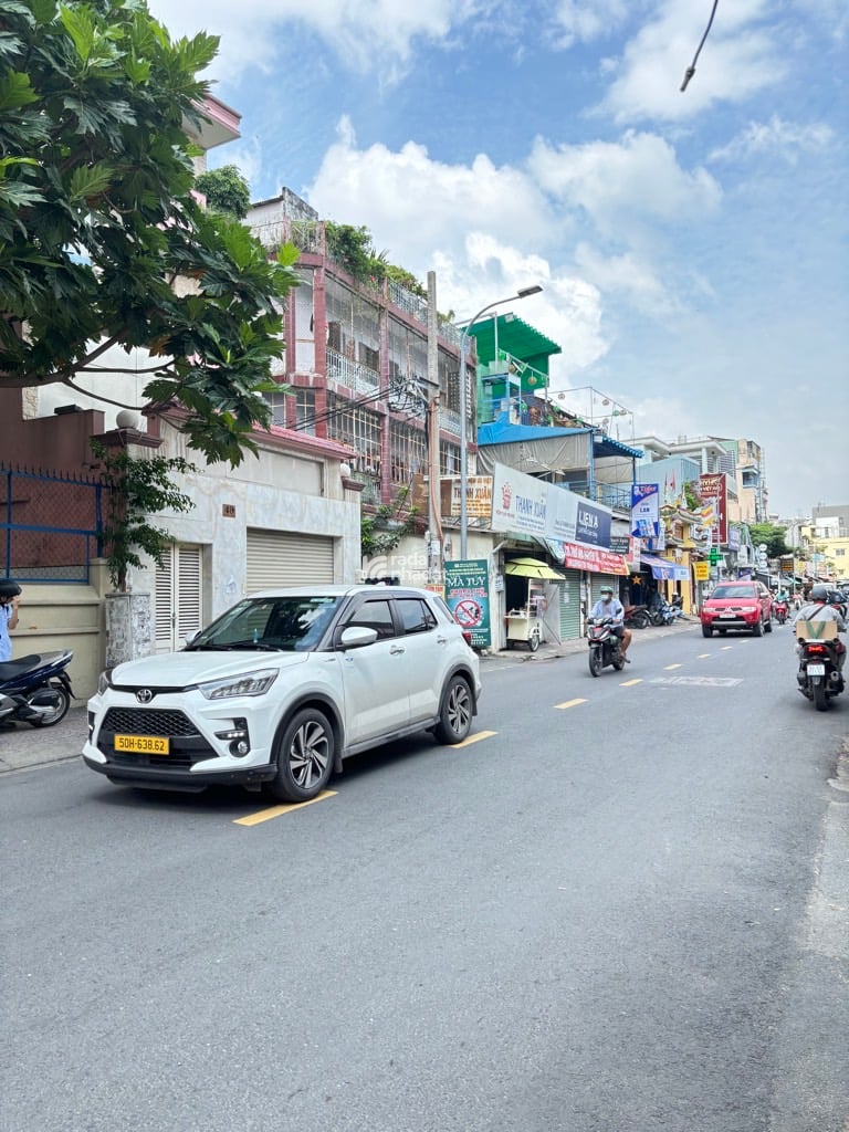 GÓC 2 MẶT TIỀN KINH DOANH ĐỈNH - 6  11 - ĐANG CHO THUÊ 33 TRIỆU/TH - 13 TỶ 500