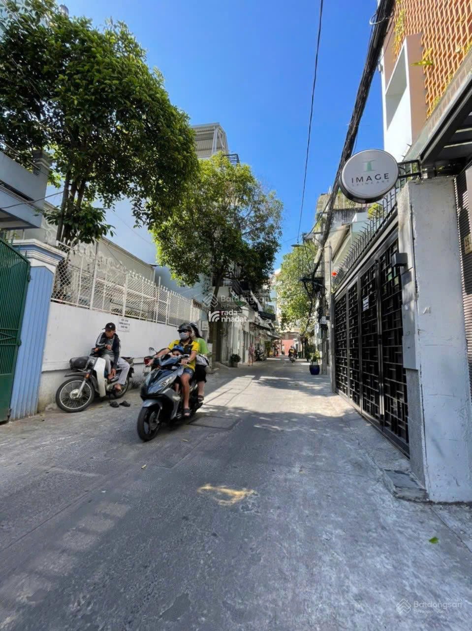 Nhà HXH 666 Ba Tháng Hai sát Xi Grand Court, DT 5x15m vuông vức, nhà cũ tiện xây mới