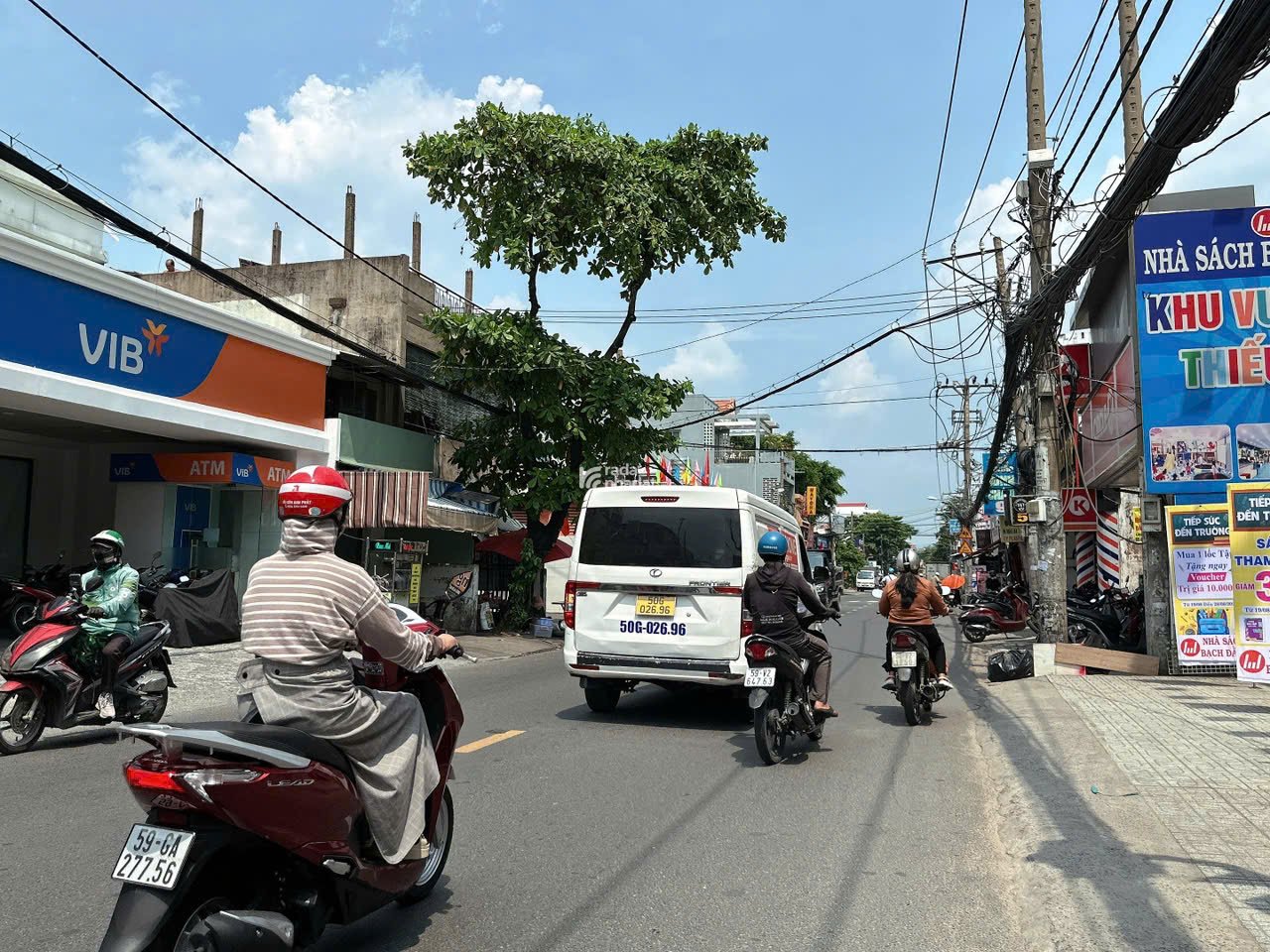 NGỘP BANK nhà hẻm 736 Lê Đức Thọ 88m2 ngang 4.1m 5 tầng tặng NT sát trường chỉ 9.99 tỷ.