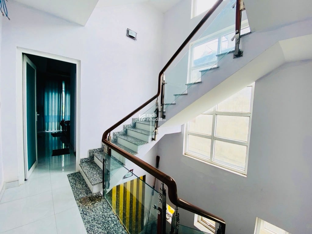 BÁN NHÀ THỚI AN - QUẬN 12 - DIỆN TÍCH 71.9m2 - 4 TẦNG - 5PN - CHỈ 6.35 TỶ 