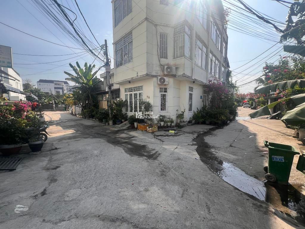 LÊ VĂN LƯƠNG PHƯỚC KIỂN. ĐẤT NGANG 7M HIẾM. 140M2. XE HƠI TỚI ĐẤT. TIỆN XÂY CHDV. GIÁ 7.4 TỶ.