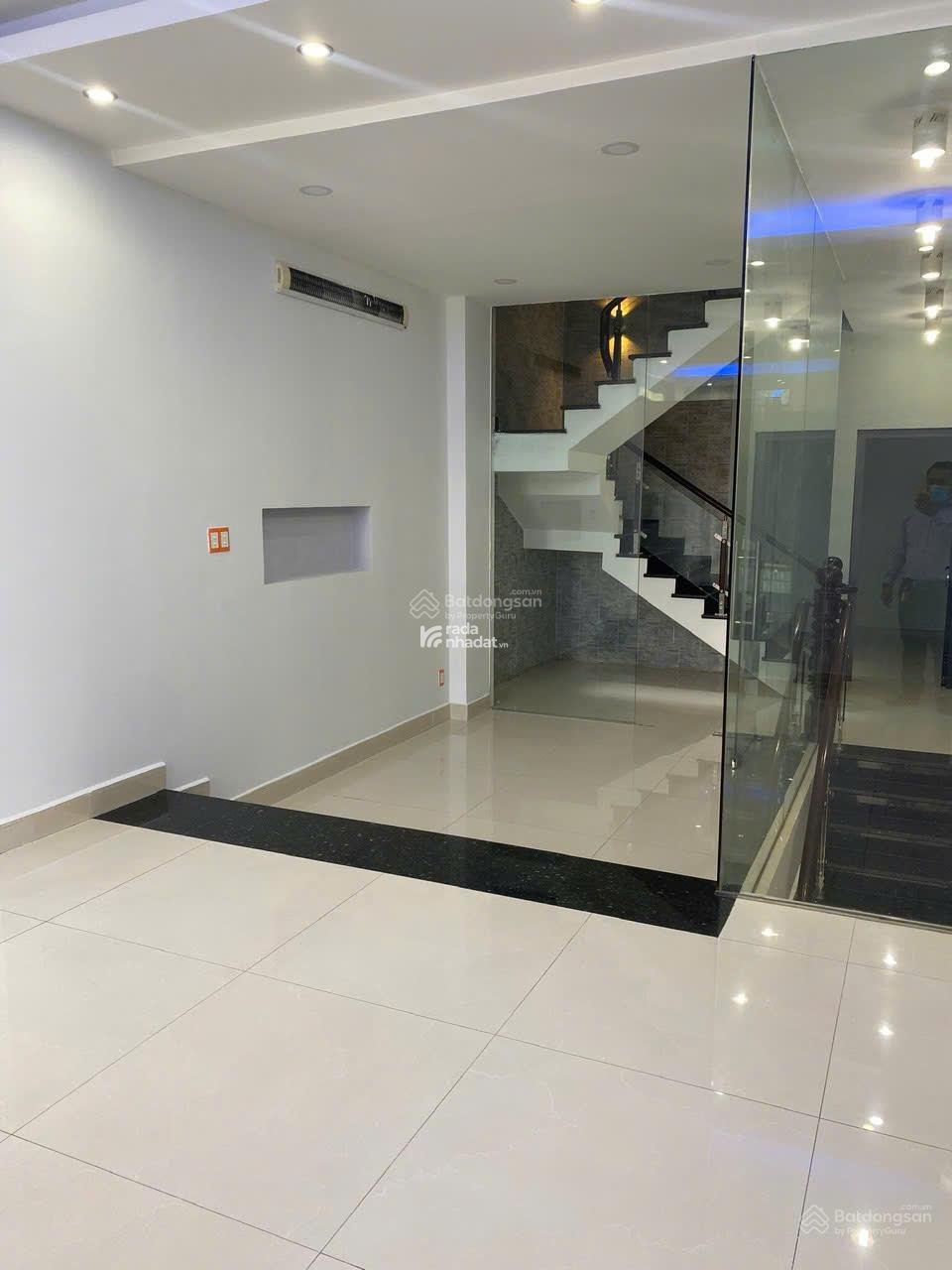 BÁN NHÀ 3 LẦU HẺM XE HƠI 8M TÔ HIỆU, QUẬN TÂN PHÚ, DT 4 X 14M, 4PN 5WC, GIÁ 7.35 TỶ