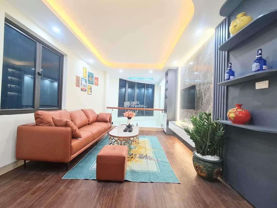 Cho thuê CHDV Studio cao cấp ngay Phố Nhật Lê Thánh Tôn. Giảm sâu 1tr5/tháng