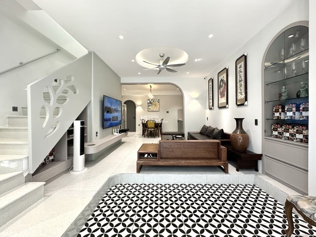 HẺM XE HƠI SÁT VÁCH. HOÀNG HOA THÁM, BÌNH THẠNH, 3 TẦNG MỚI Ở NGAY. GIẢM 550TR CHỈ 9T