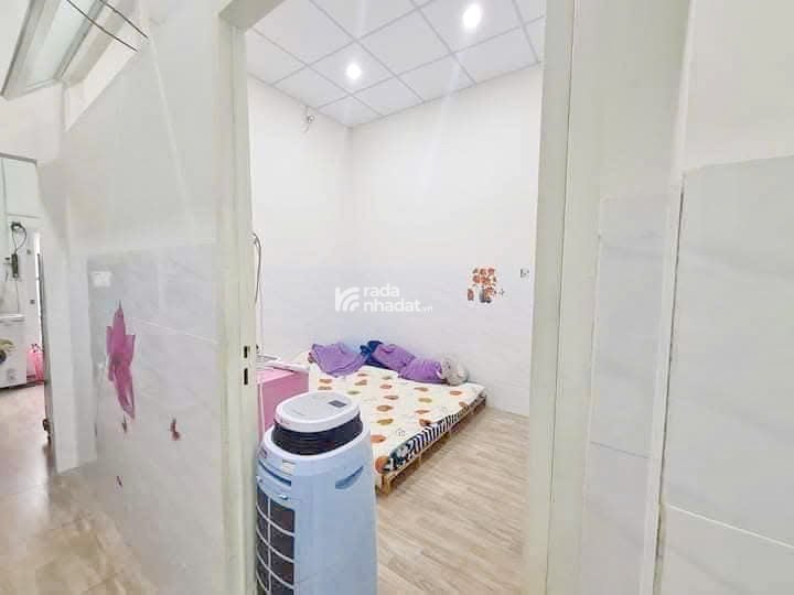 Bán nhà 1 lầu sát MT đường Phạm Thế Hiển P. Chánh Hưng Quận 8