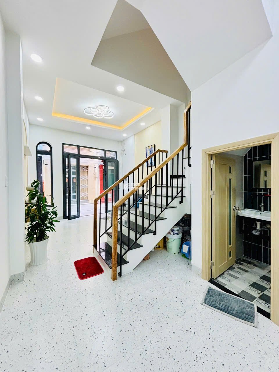 Bán nhà HXH đường Nguyễn Đình Chiểu Q3 dt(3.75 x 10m) giá 7.8 tỷ