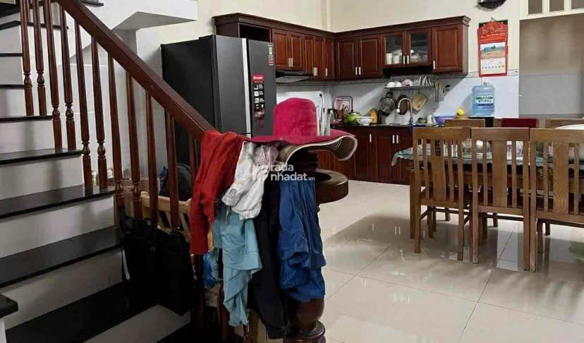 KDC SÔNG ĐÀ NHÀ ĐẸP FULL NỘI THẤT 4 PN 5WC ,Ở VPCTY  KD ONL GIÁ 16TR